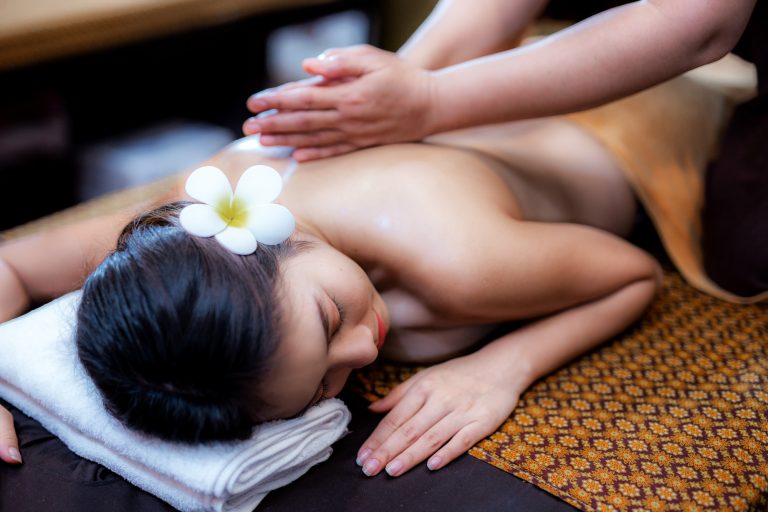 Thai Massage / Foot Massage